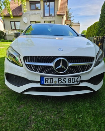 Mercedes-Benz Klasa A cena 73000 przebieg: 100000, rok produkcji 2017 z Nowogród Bobrzański małe 106